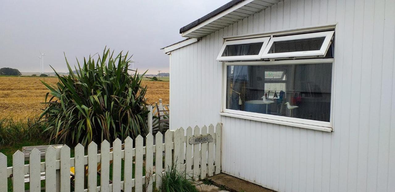 The Sun Trap @ Bridlington'S Bed & Bowl Beach Breaks Exterior photo