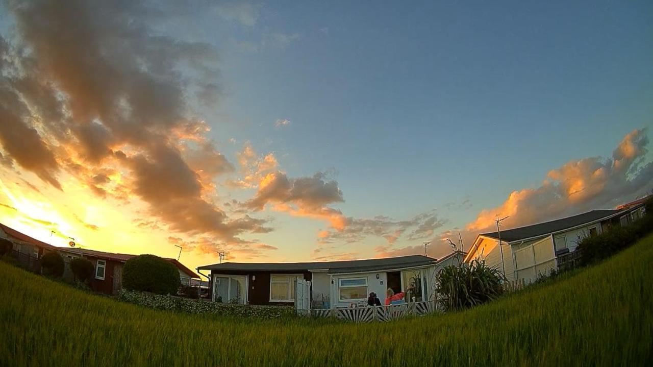 The Sun Trap @ Bridlington'S Bed & Bowl Beach Breaks Exterior photo