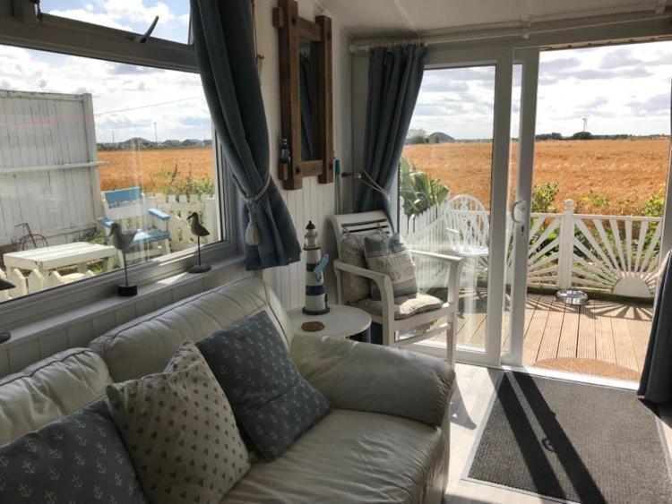 The Sun Trap @ Bridlington'S Bed & Bowl Beach Breaks Exterior photo